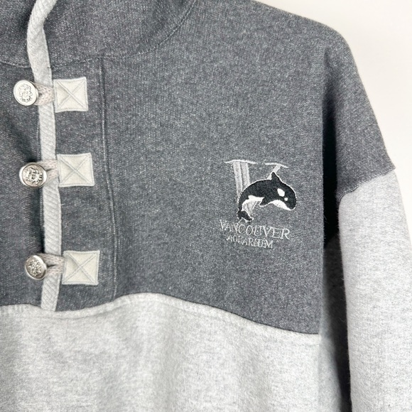 Vintage Vancouver Aquarium Sweater - Picture 2 of 8